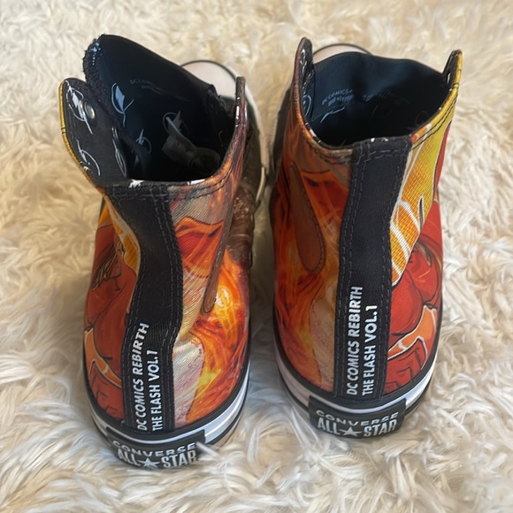 Converse DC Comics x Chuck Taylor All Star High ‘The Flash’ - Picture 3 of 6